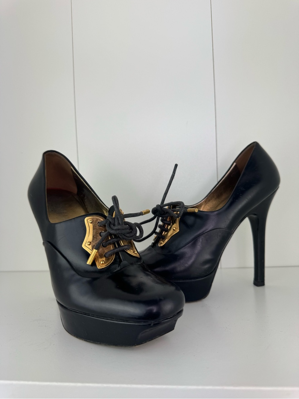 Gucci Black High Heel Platform Lace-Up Pumps with Gold Hardware